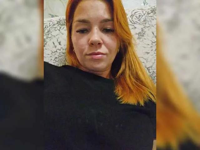 Al-bee on BongaCams