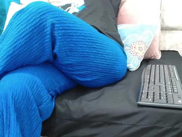 AmbarSmit on BongaCams