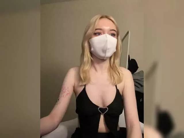 BabyRoro on BongaCams 