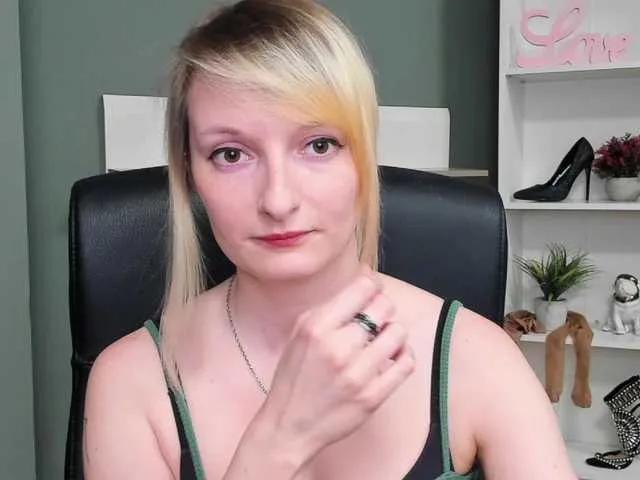BlairPlay on BongaCams