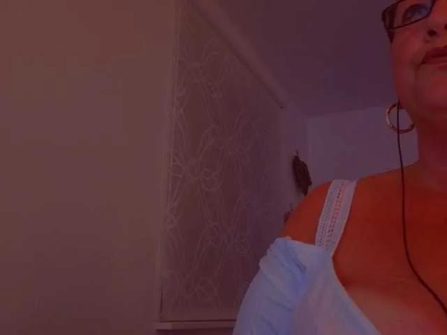 Connyat99 on BongaCams 