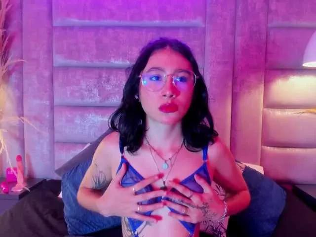 DakottaRay on BongaCams