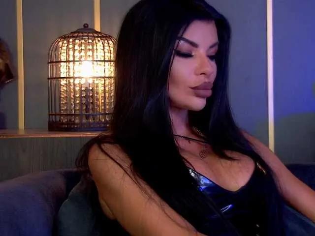 EleniaDevons on BongaCams 