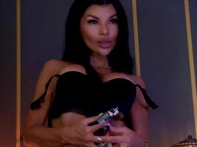 EleniaDevons on BongaCams