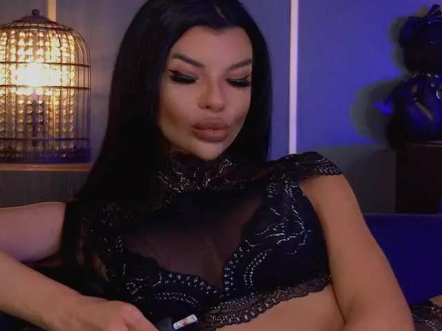 EleniaDevons on BongaCams 