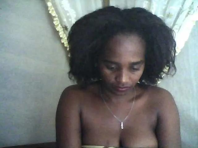 Flania on BongaCams