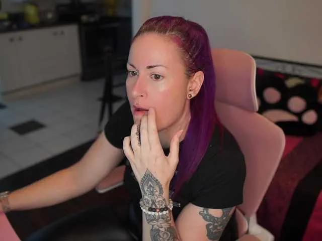 gennyrock on BongaCams