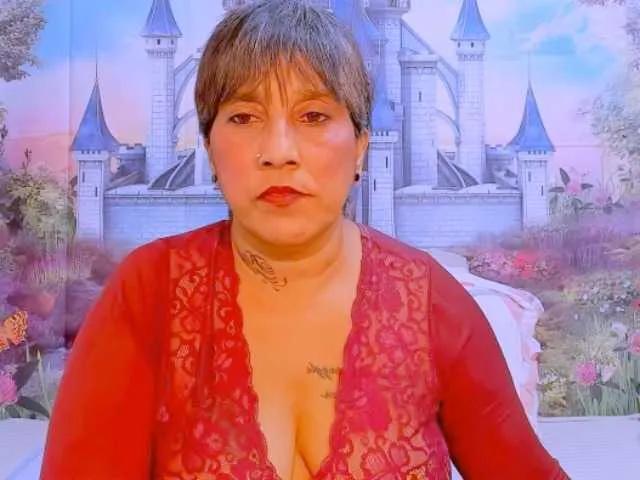 indianroxy on BongaCams 