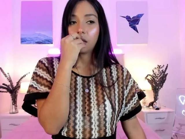 IrinaTannedd on BongaCams 