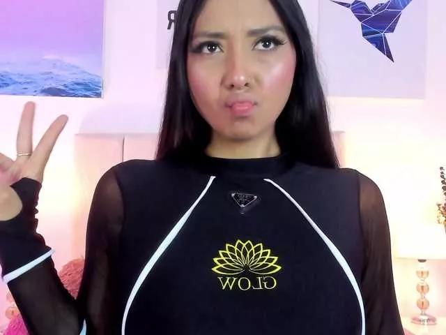 IrinaTannedd on BongaCams 