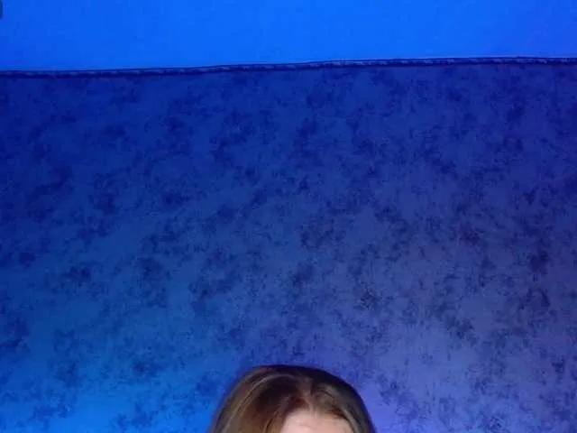 Jevelinaa on BongaCams 