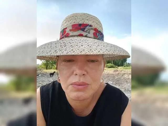 Juliamad on BongaCams