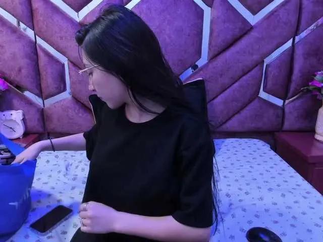kattyqueenn on BongaCams
