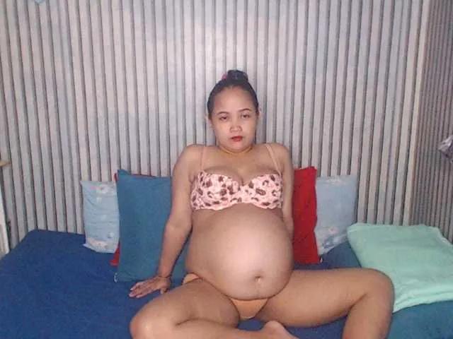 ladynakedpusy on BongaCams