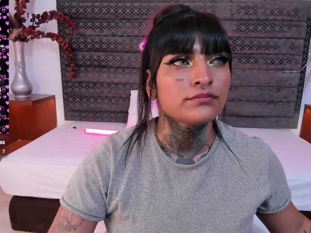 Lilbye066evil on BongaCams 