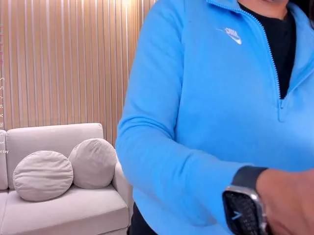 LizzHamilton on BongaCams 