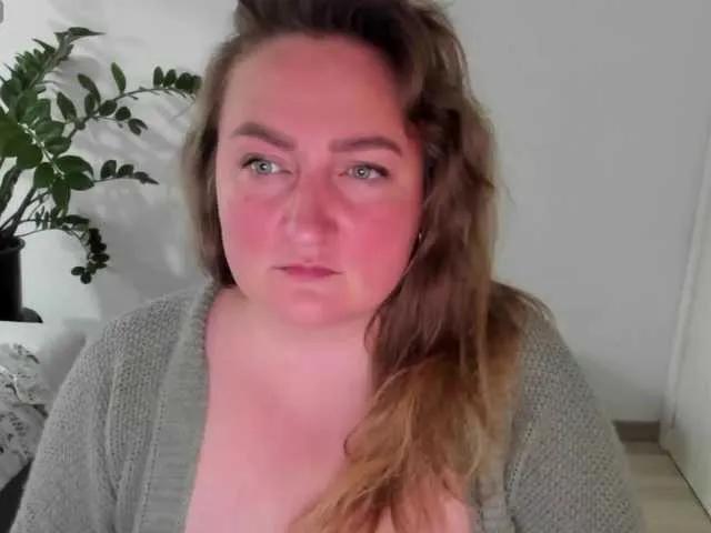 Madam-XL on BongaCams