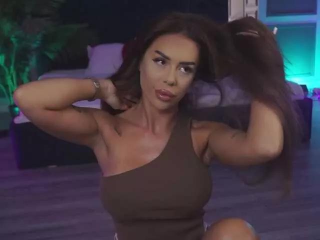 MissKiarra on BongaCams 