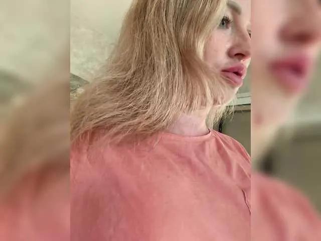 MOLLY-7 on BongaCams