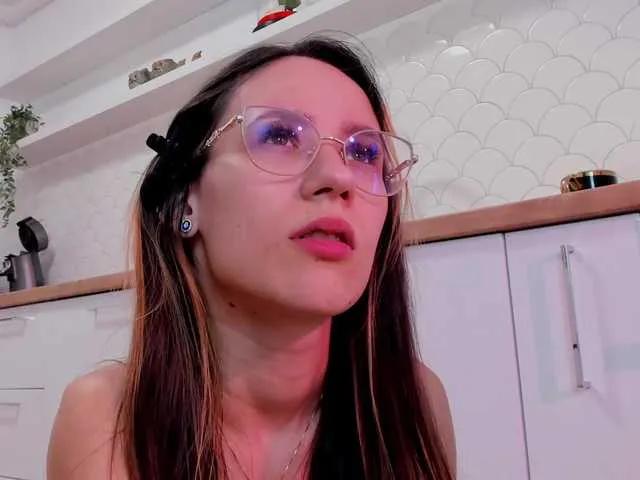 NicoleIris on BongaCams