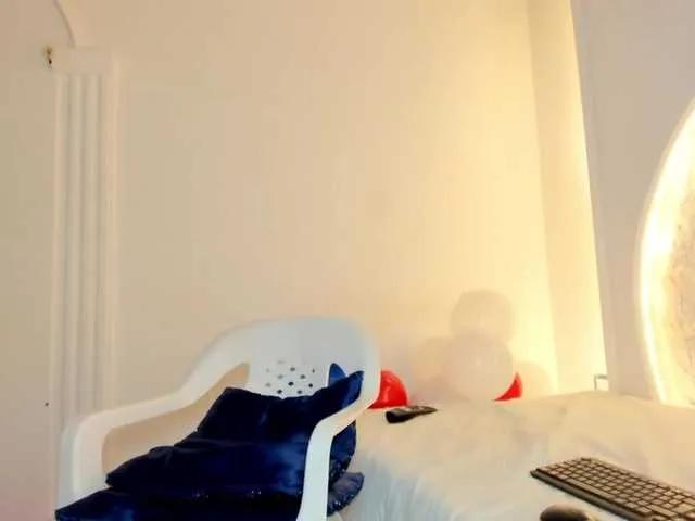 Nina-01 on BongaCams