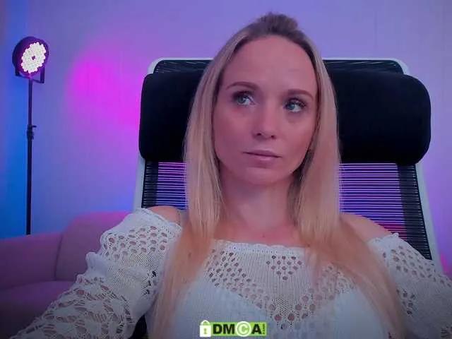purple-love on BongaCams