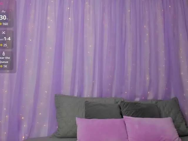 RavenaNoir on BongaCams