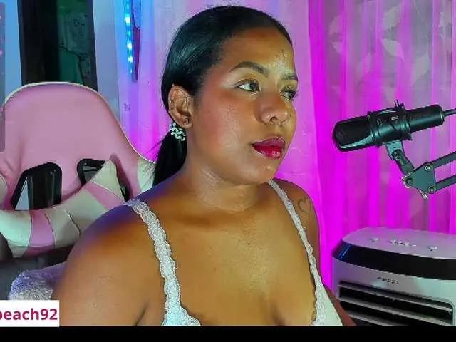 Sammypeach on BongaCams 