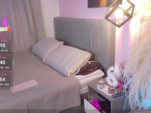 Sarah2Colliins on BongaCams 