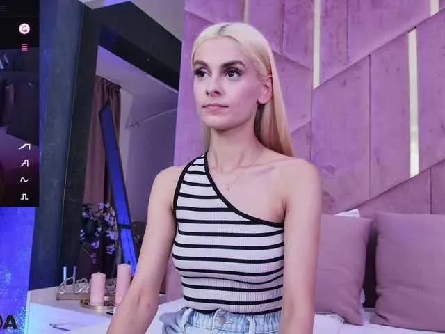 SelenaDaze on BongaCams
