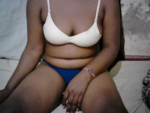 Sweet-Solyne on BongaCams 