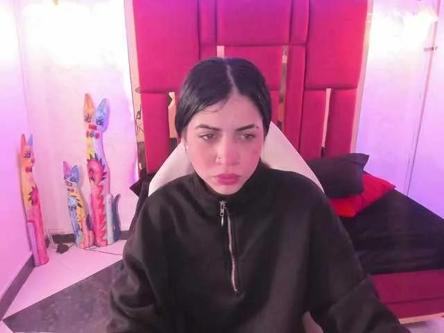 violetsmith on BongaCams