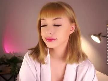 _vi_vi_ on Chaturbate 