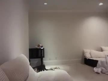 alexajefferies — shorts off #18 #innocent #brunette [1183 tokens remaining]