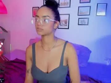 alice_simmons — GOAL: Blowjob [62 tokens remaining] chill day  make boobs wet with saliva and bounce #latina #squirt #natural #lovense #18