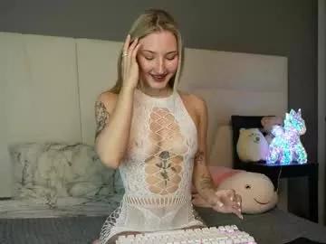 annie_f0x on Chaturbate 