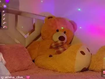 emma_clive — GOAL: Squirt  [2221 tokens remaining] Hey you ! #daddysgirl #saliva #deepthroat  #pantyhose #18