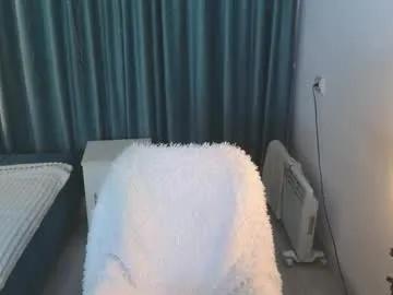 hey_herbal — seduce with curves [129 tokens left] #fuckmachine #bigboobs #squirt #asian #sassy