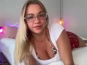 hiiandrea on Chaturbate 
