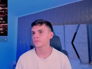 jacobrobeerts — GOAL: oil in my ass and cock [61 tokens remaining] Welcome to my room! #master #bigcock #twink #latino #lovense