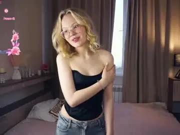mishagiarrusso — ^.^Happy Friday^.^ Eat ur flower - Goal: First apprecation me today <3 [14 tokens left] #new #blonde #shy #teen #18