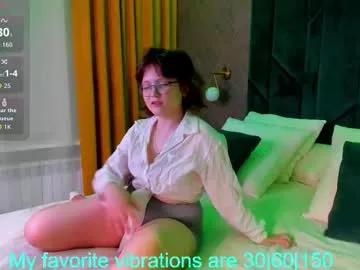 nina_lunaa on Chaturbate 