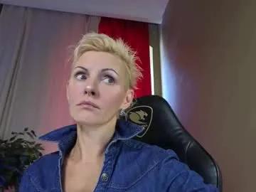 nymphvariety —  suck a lollypop  #bigboobs #blonde #milf #slim #new [16 tokens remaining]
