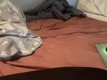 royalty13m — GOAL: cum show [700 tokens remaining] Welcome to my room!  DREAM  #18 #teen #skinny #feet #ass