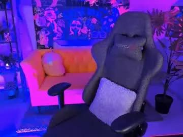 sarahholly on Chaturbate 