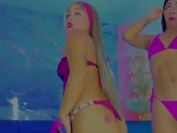 sexy_bitches_bisex — naked all and squirt #anal #lesbian #squirt #18 #latina [999 tokens remaining]