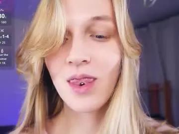 tobicovitt — GOAL: take off my shorts [0 tokens remaining] Welcome to my room Sweetie, I`m Lilly, wanna play with me? <3 #blonde #18 #bigass #feet #shy