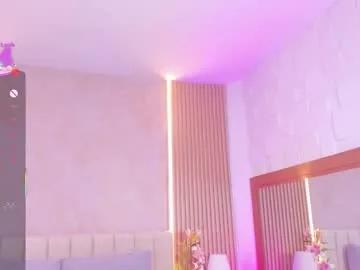 zoebarlowe — GOAL: hi zoe [22 tokens remaining] Welcome to heaven. Let's play together whipping my butt and don't forget make me vibrate #feet #squirt #latina #milk #fuckmachine