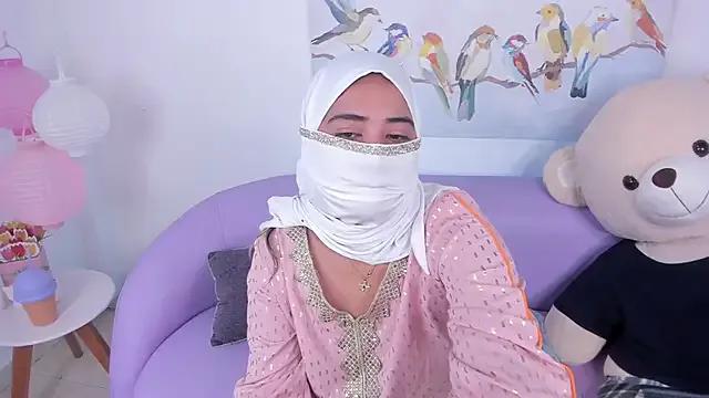 Aaliyah_arabic on StripChat 