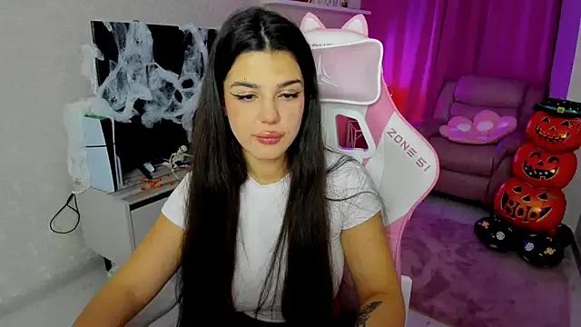 AlluringAriel — dancing in underwear ahhh